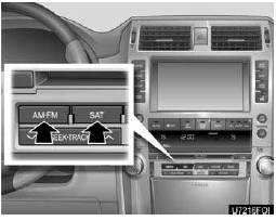 Push the “AM·FM” button, or push the “AUDIO” button to display audio screen