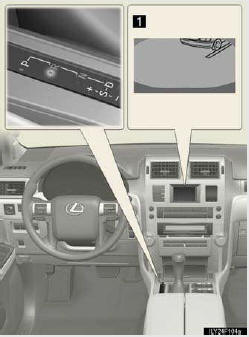 The rear view image is displayed when the shift lever is in the R position.